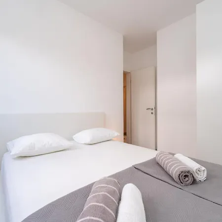 S - Five Bedroom With Private Pool 别墅 *