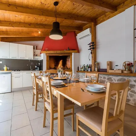 S - Five Bedroom With Private Pool Villa *